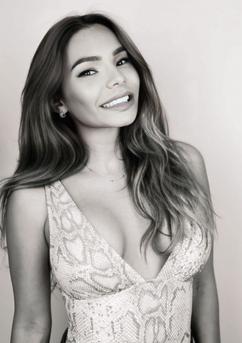 SAMANTHA