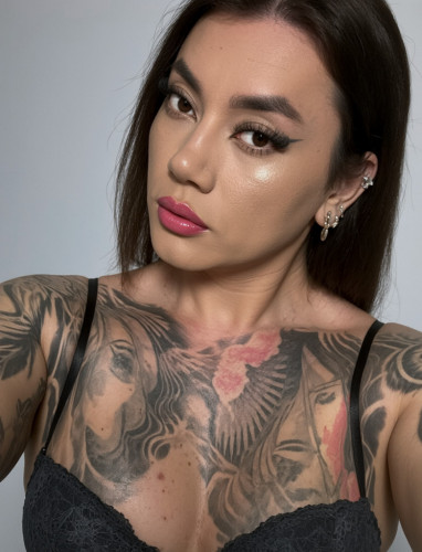 SOFÍA TRANS GIRL PARTY.  ATT  21 CM