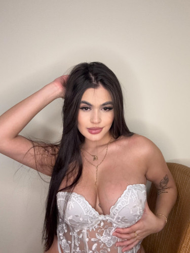 AMBAR - PRIVATE FLAT AND OUTCALL AVAIBLE 🎉❄️