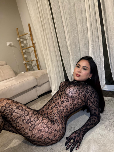 MÍA - PRIVATE FLATS AND OUTCALLS AVAIBLES 😜