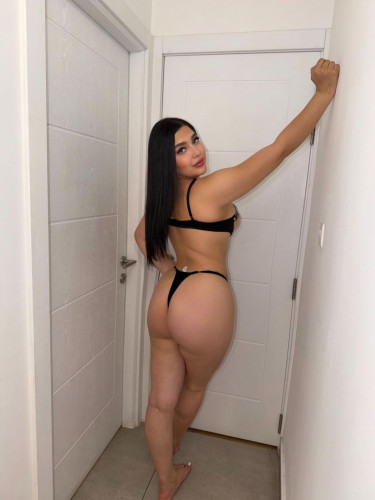 KENDALL COLOMBIAN GIRL SEXY 🍭😈