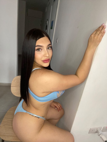 KENDALL COLOMBIAN GIRL SEXY 🍭😈