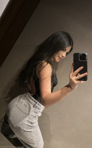 Lia Bella