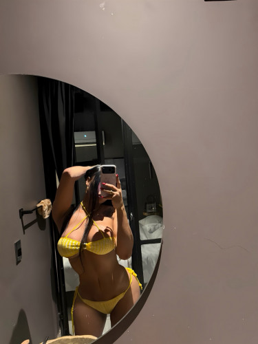 MELANIA
