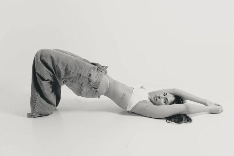 LYS- PRIVATE FLAT AND OUTCALLS AVAIBLE