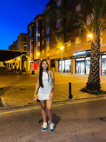 SOFIA- PRIVATE FLAT AND OUTCALLS AVAIBLES
