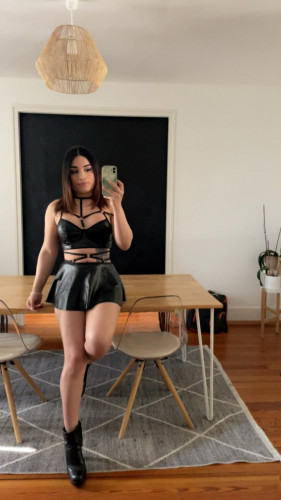 Daniiela party ❄️  thick cock