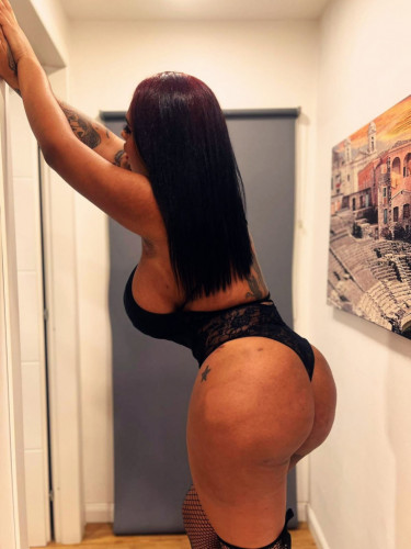 Jasmin explosive 🎉 I love party ❄️🥳💦 👠🥂  Available 24 hours