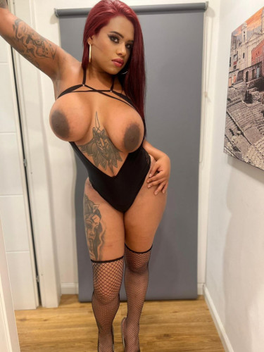 Jasmin explosive 🎉 I love party ❄️🥳💦 👠🥂  Available 24 hours