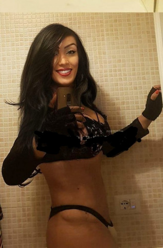 Mirtha Available 24 Housrs