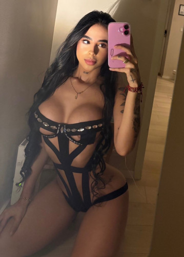 😈SOFIA -PRÍVATE FLAT AND OUTCALL AVAIBLE 🔥