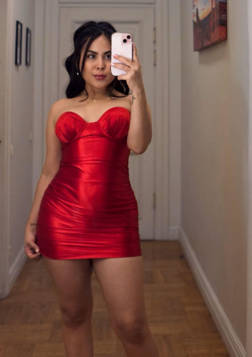MÍA - PRIVATE FLATS AND OUTCALLS AVAIBLES 😜