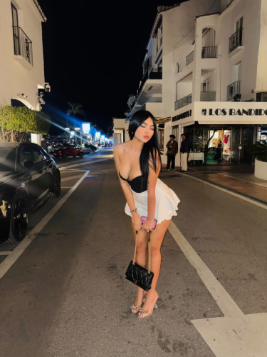 Chloe