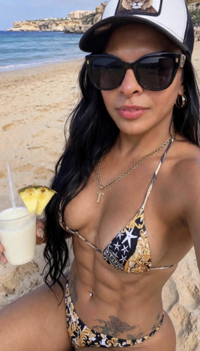 Sofía prins top trans internacional fitnes