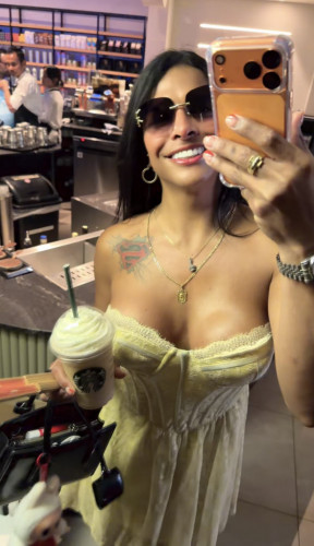 Sofía prins top trans internacional fitnes