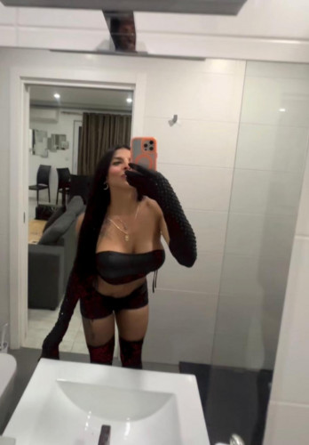 Sofía prins top trans internacional fitnes