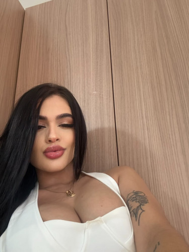 AMBAR - PRIVATE FLAT AND OUTCALL AVAIBLE 🎉❄️