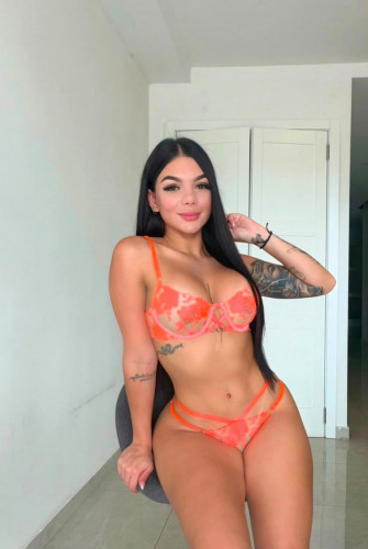 Esmeralda  OUTCALLS party❄️