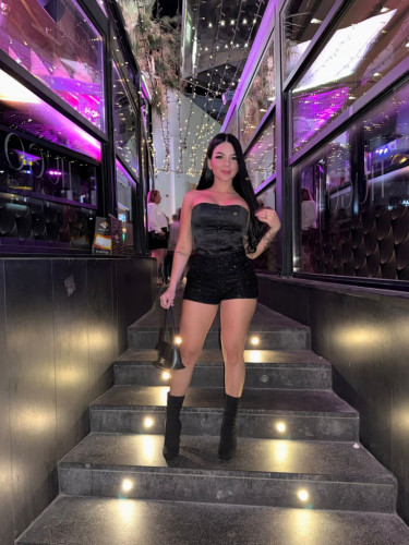 Esmeralda  OUTCALLS party❄️