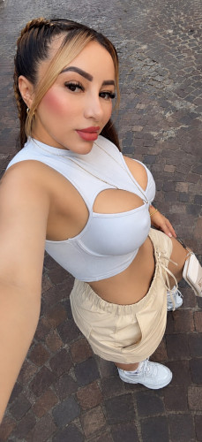 Mia