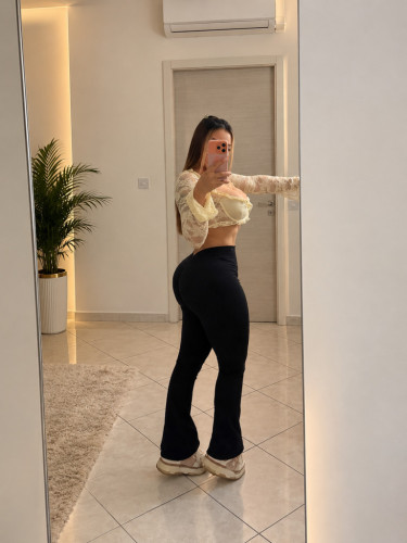 Mia