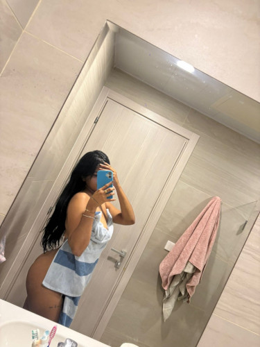 ❄️Pamela Party❄️🥳💊