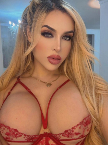 Isabella Santos TS
