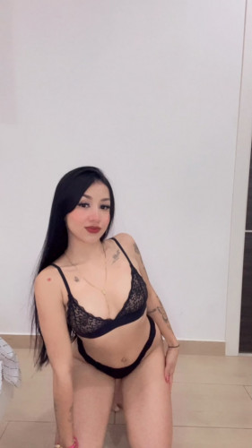 Mia