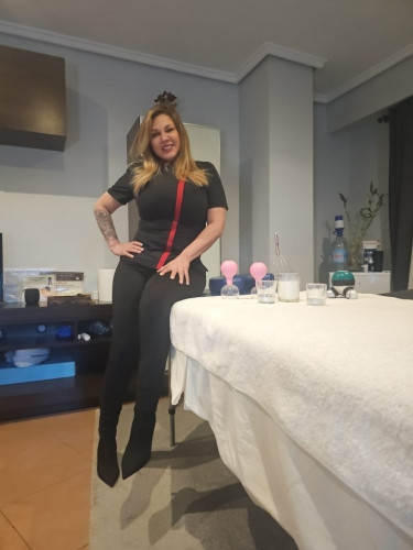 Laura Massage