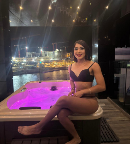 Chantal I love the party🥳💦 Paceville
