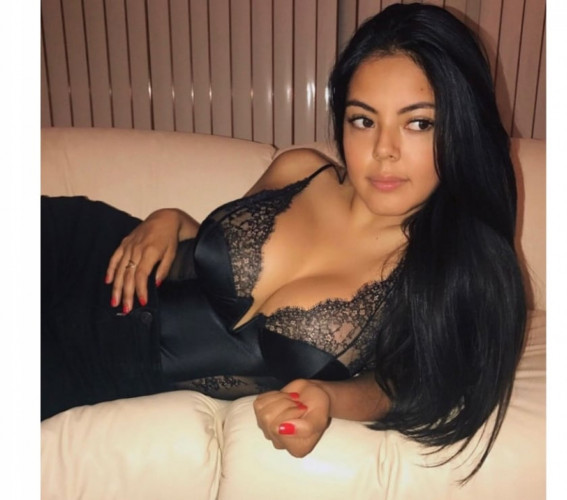 Mia