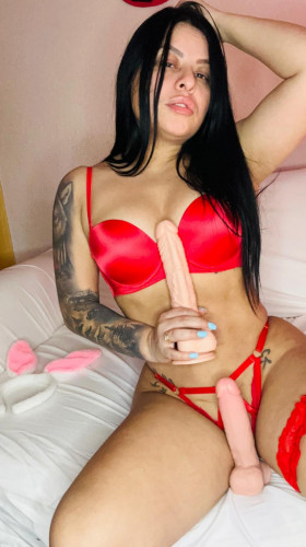 SARA - PRIVATE FLAT AND OUTCALLS AVAIBLE