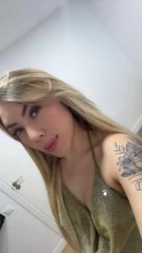 MARTINA- PRIVATE FLAT AND OUTCALLS