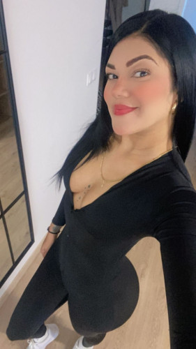 SOFIA- PRIVATE FLAT AND OUTCALLS